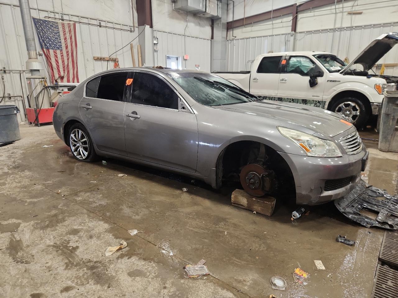 INFINITI G37 X