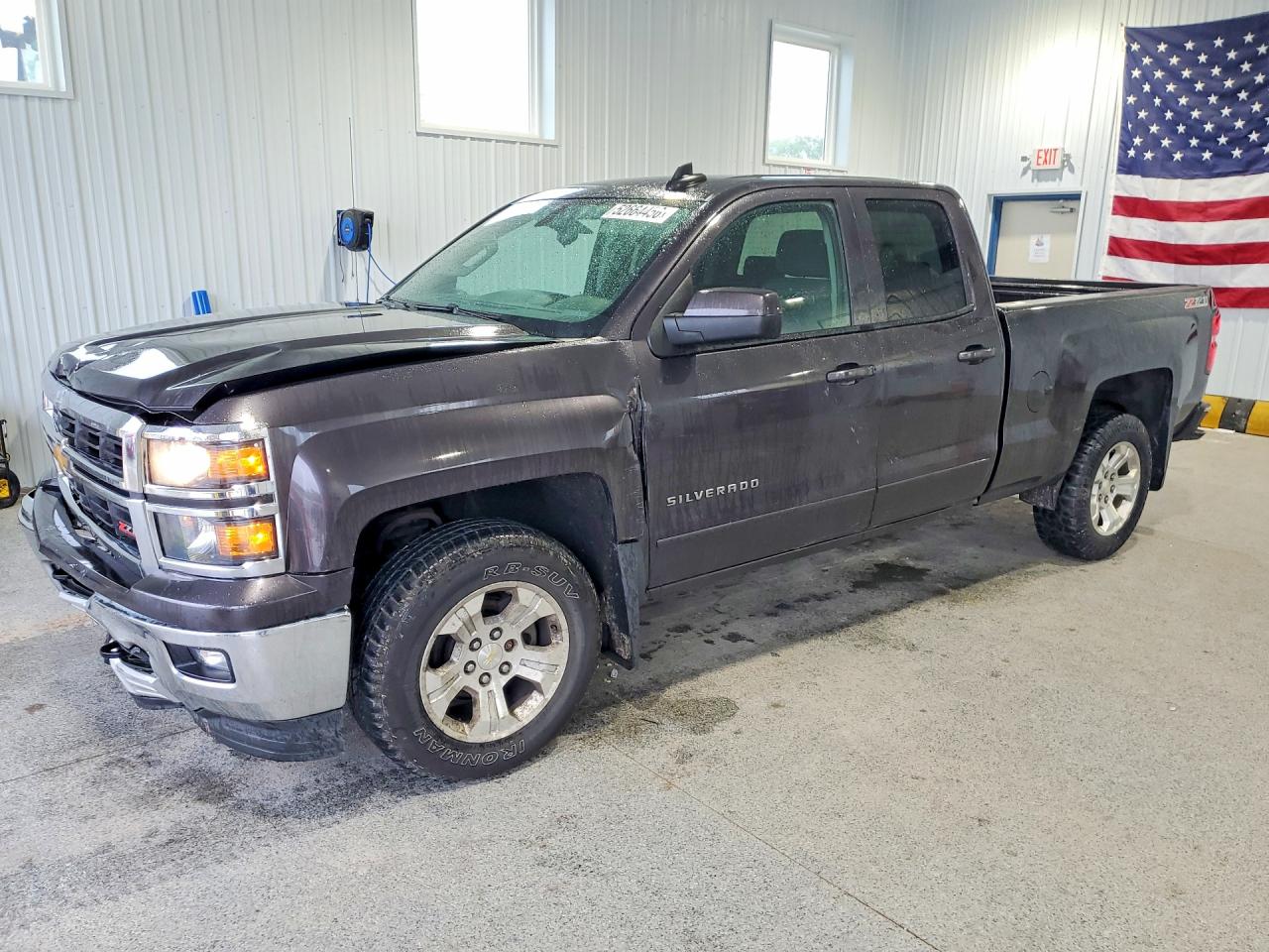 Salvage Chevrolet Silverado Image