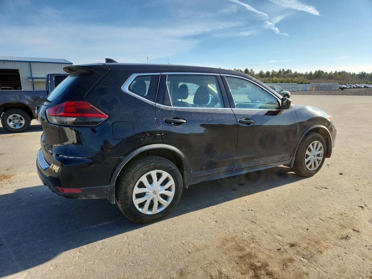 Nissan Rogue S