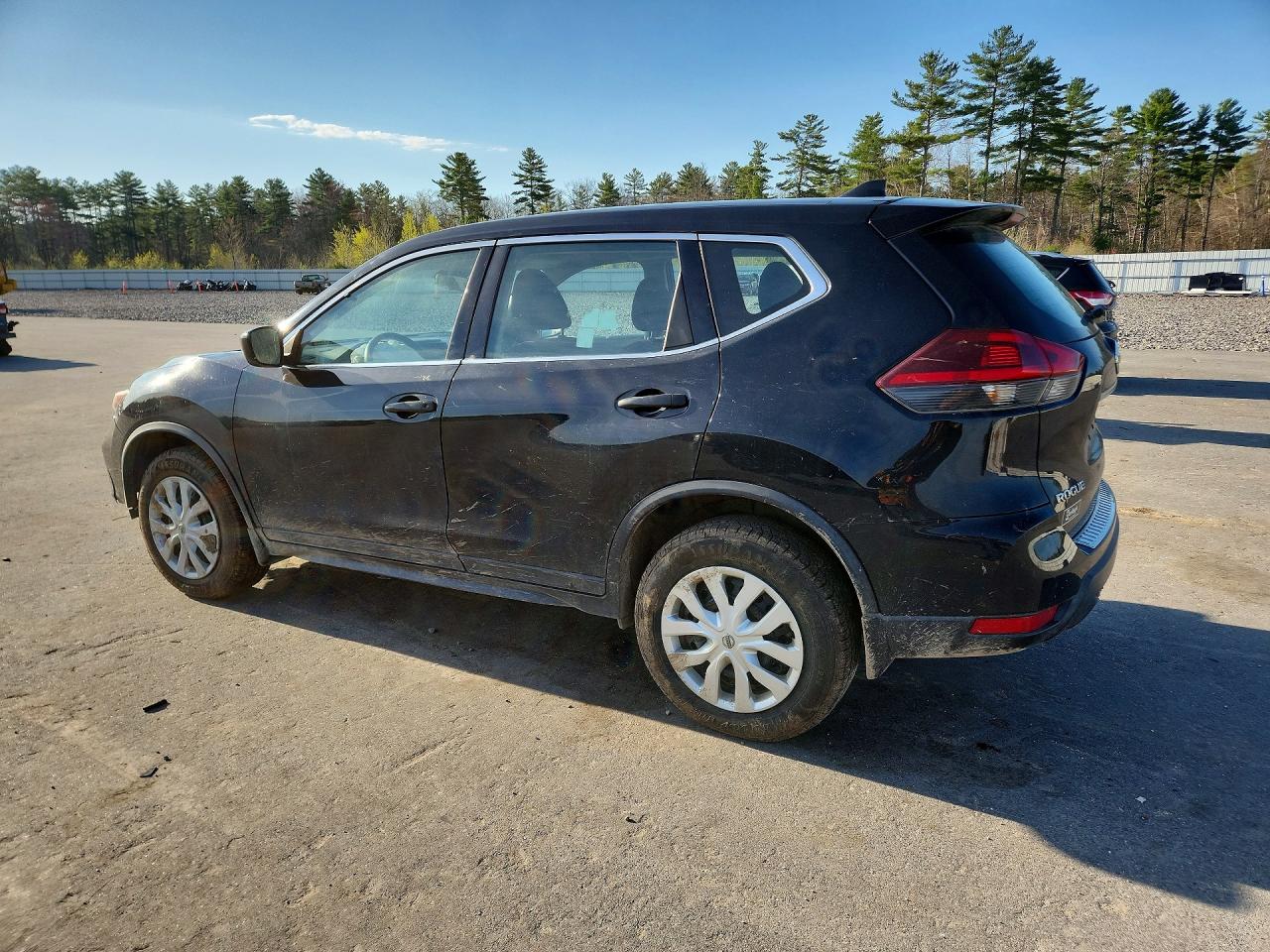 Nissan Rogue S