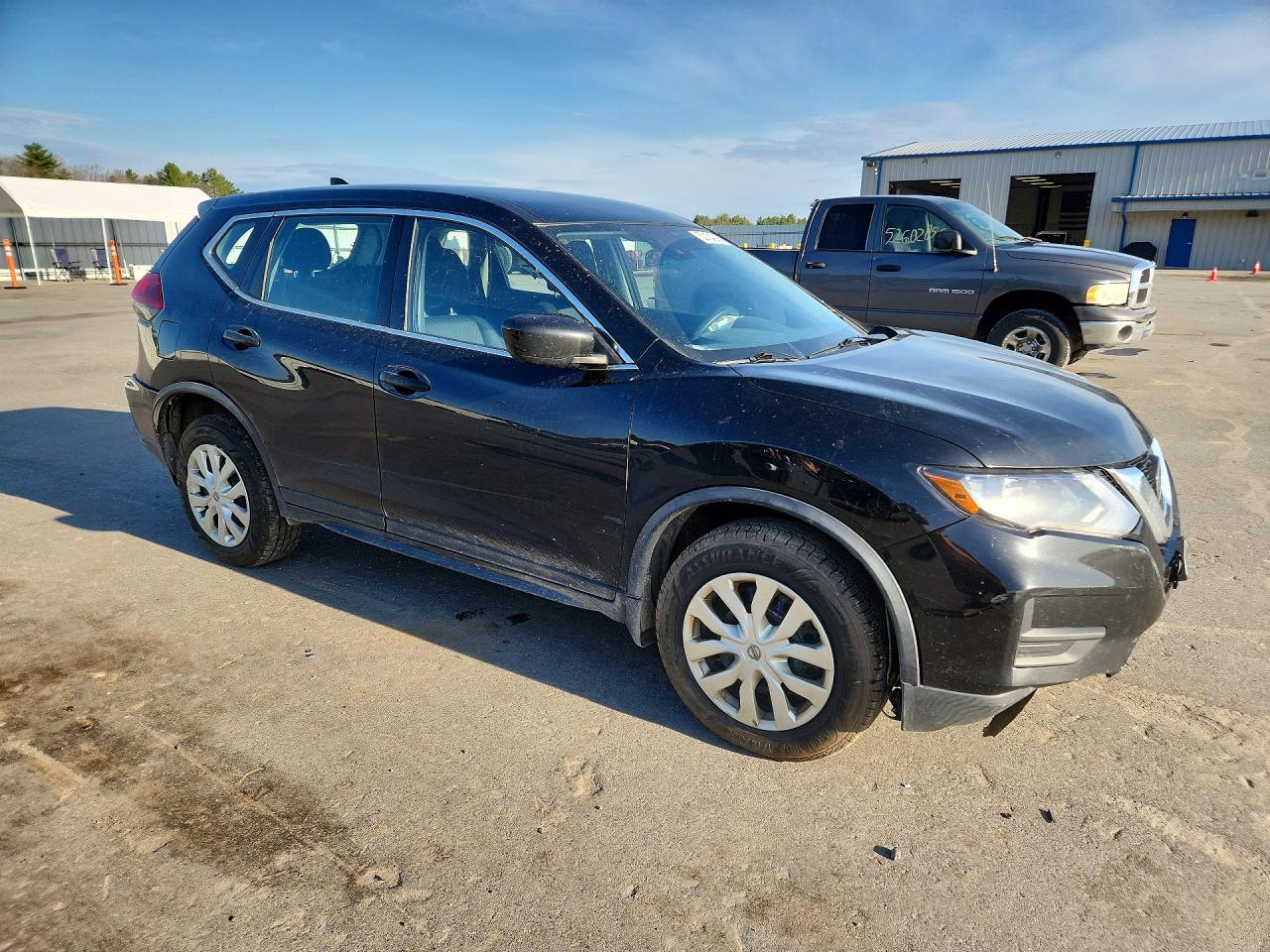 Nissan Rogue S