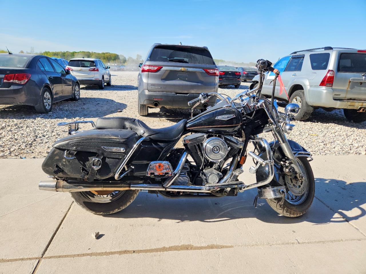 Salvage Harley-Davidson Fl Image