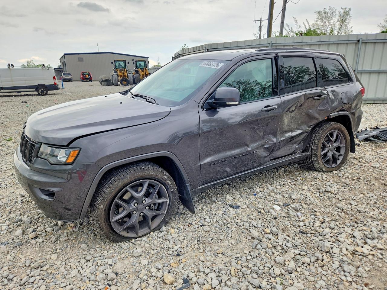 Salvage Jeep Grand Cherokee Image