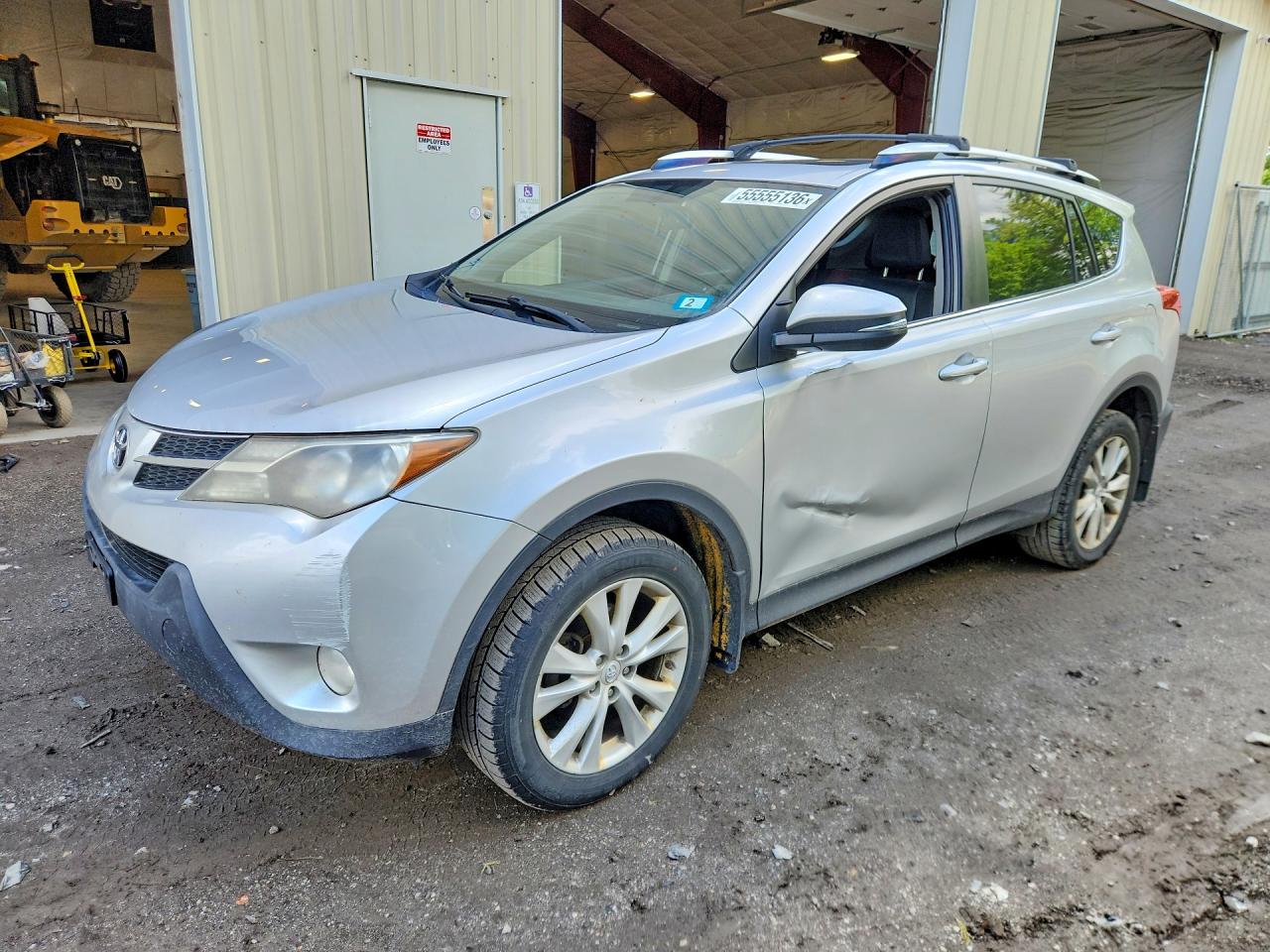 Salvage Toyota RAV4 Image
