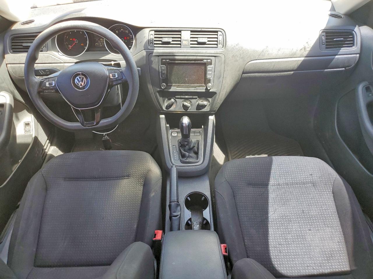 Volkswagen Jetta Base