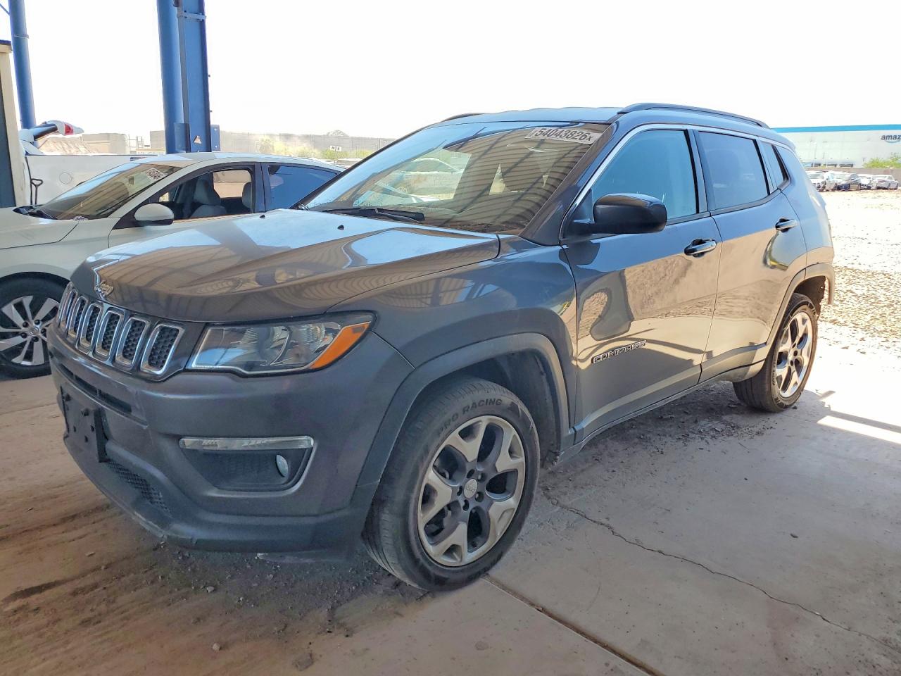 Salvage Jeep Compass Image
