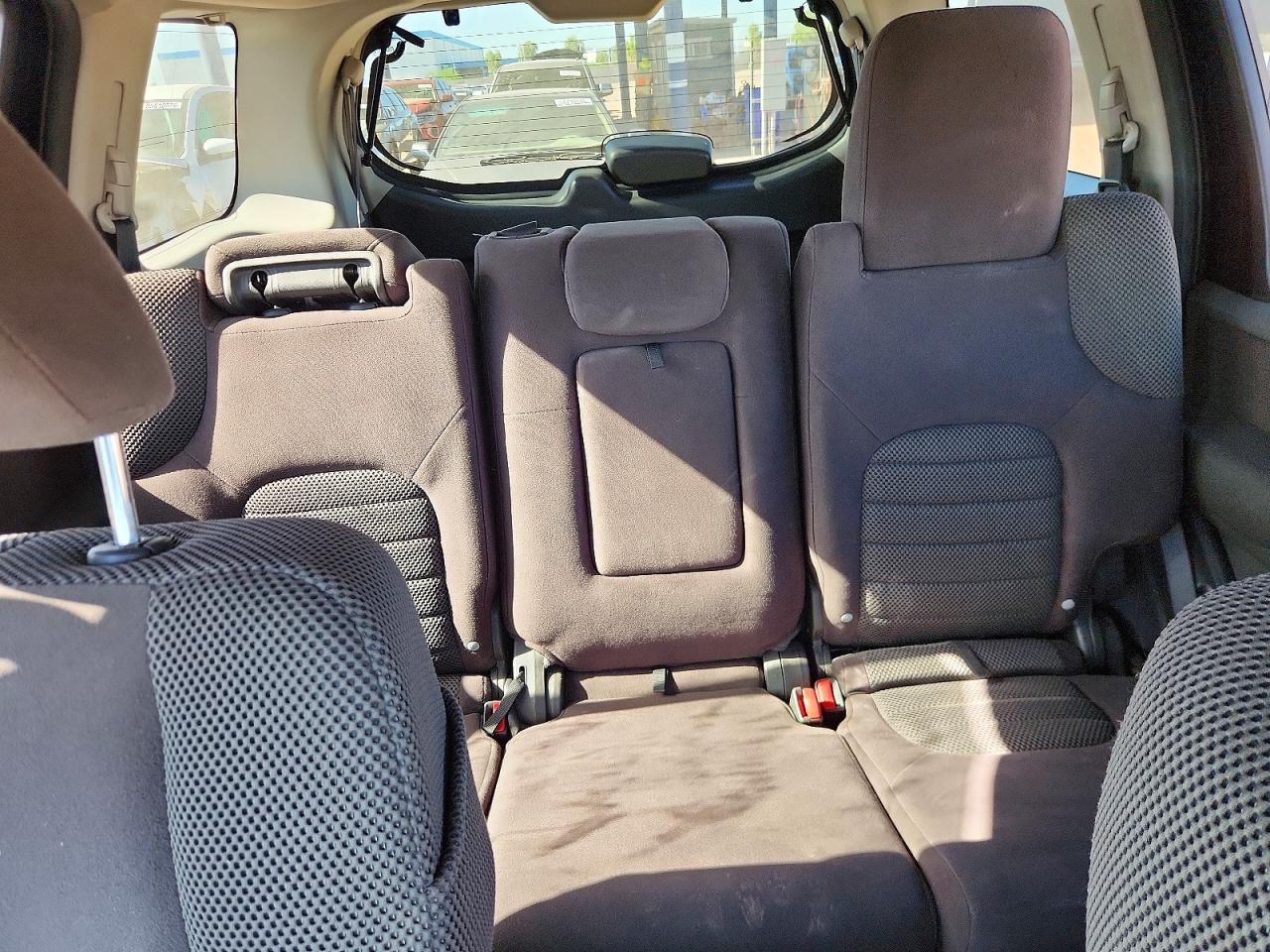 Nissan Pathfinder S