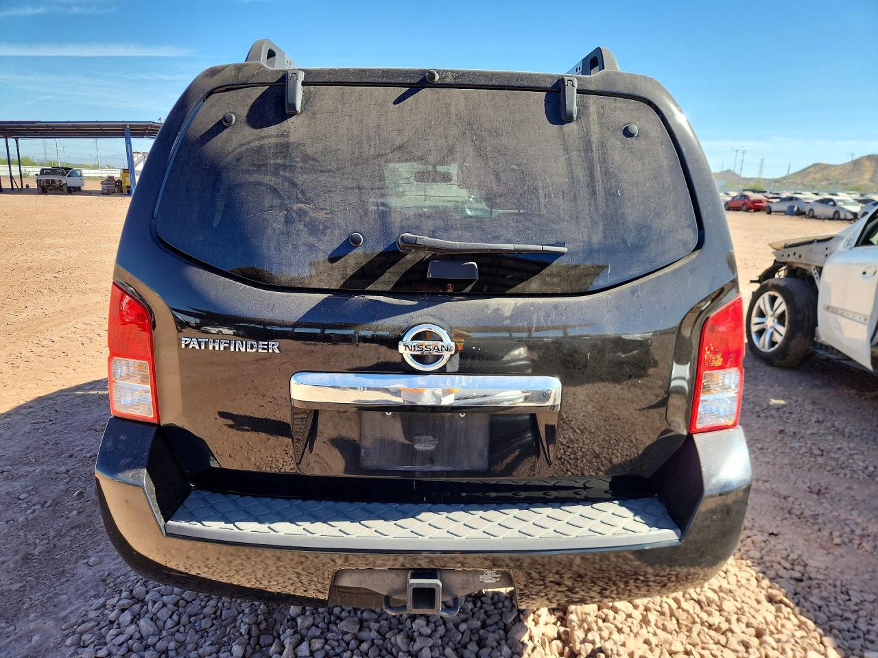 Nissan Pathfinder S