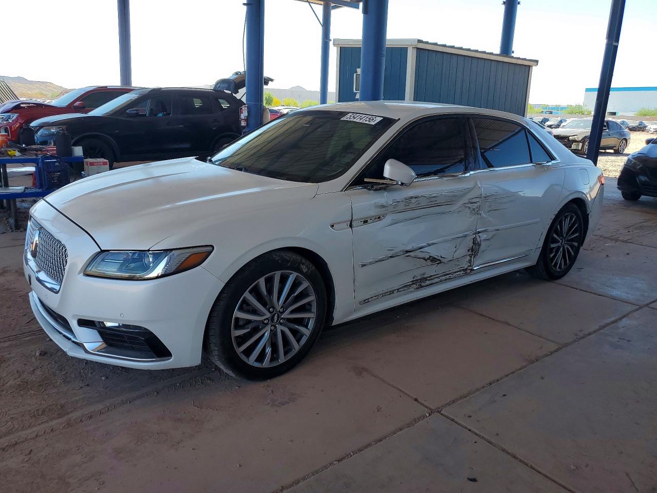 Salvage Lincoln Continental Image