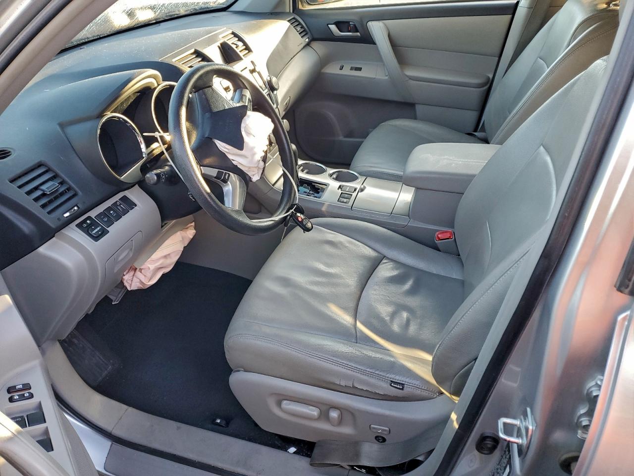 Toyota Highlander Base