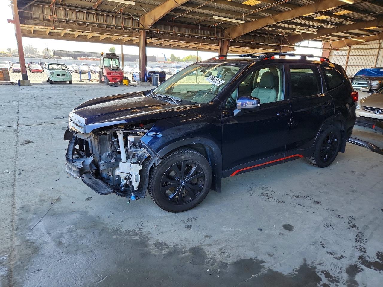 Salvage Subaru Forester Image