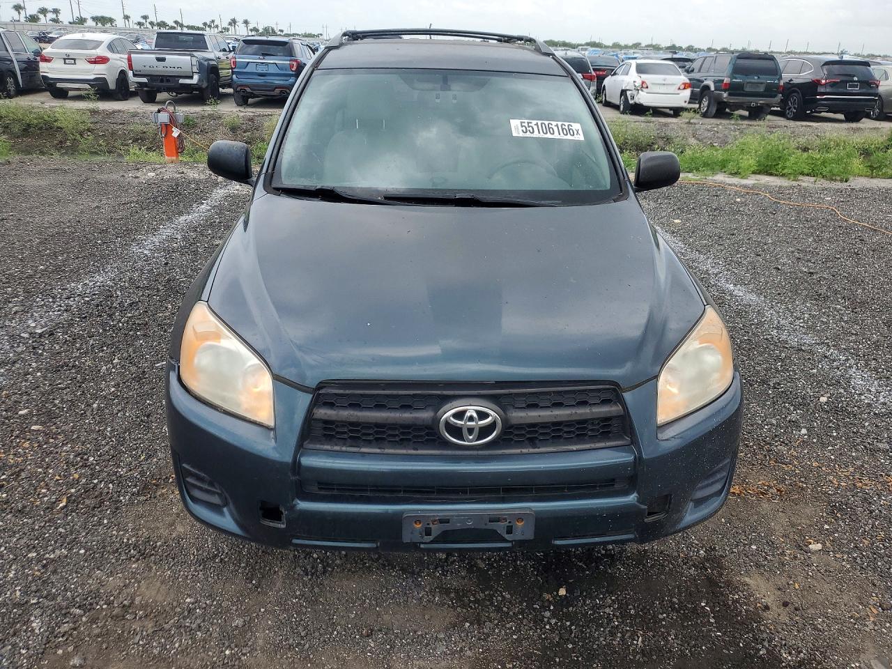 Toyota RAV4 Base