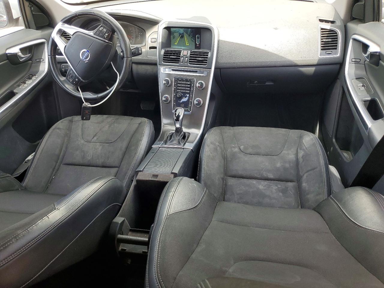 Volvo XC60 T5