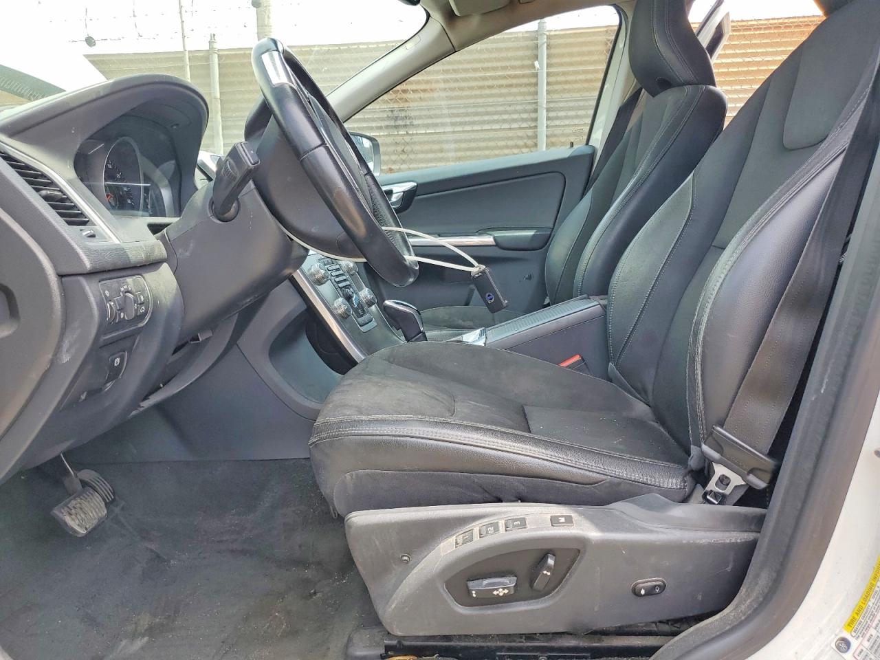 Volvo XC60 T5