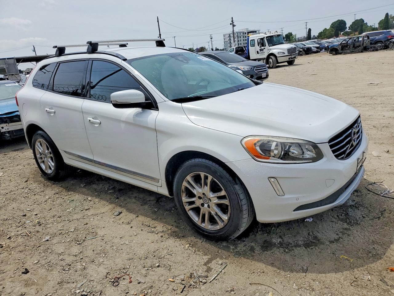 Volvo XC60 T5
