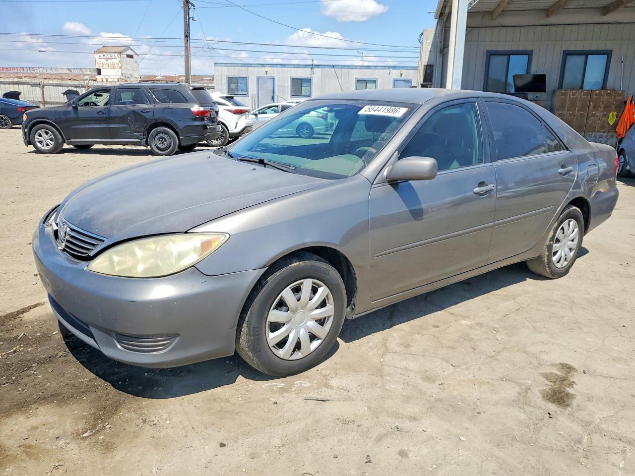Salvage Toyota Camry Image