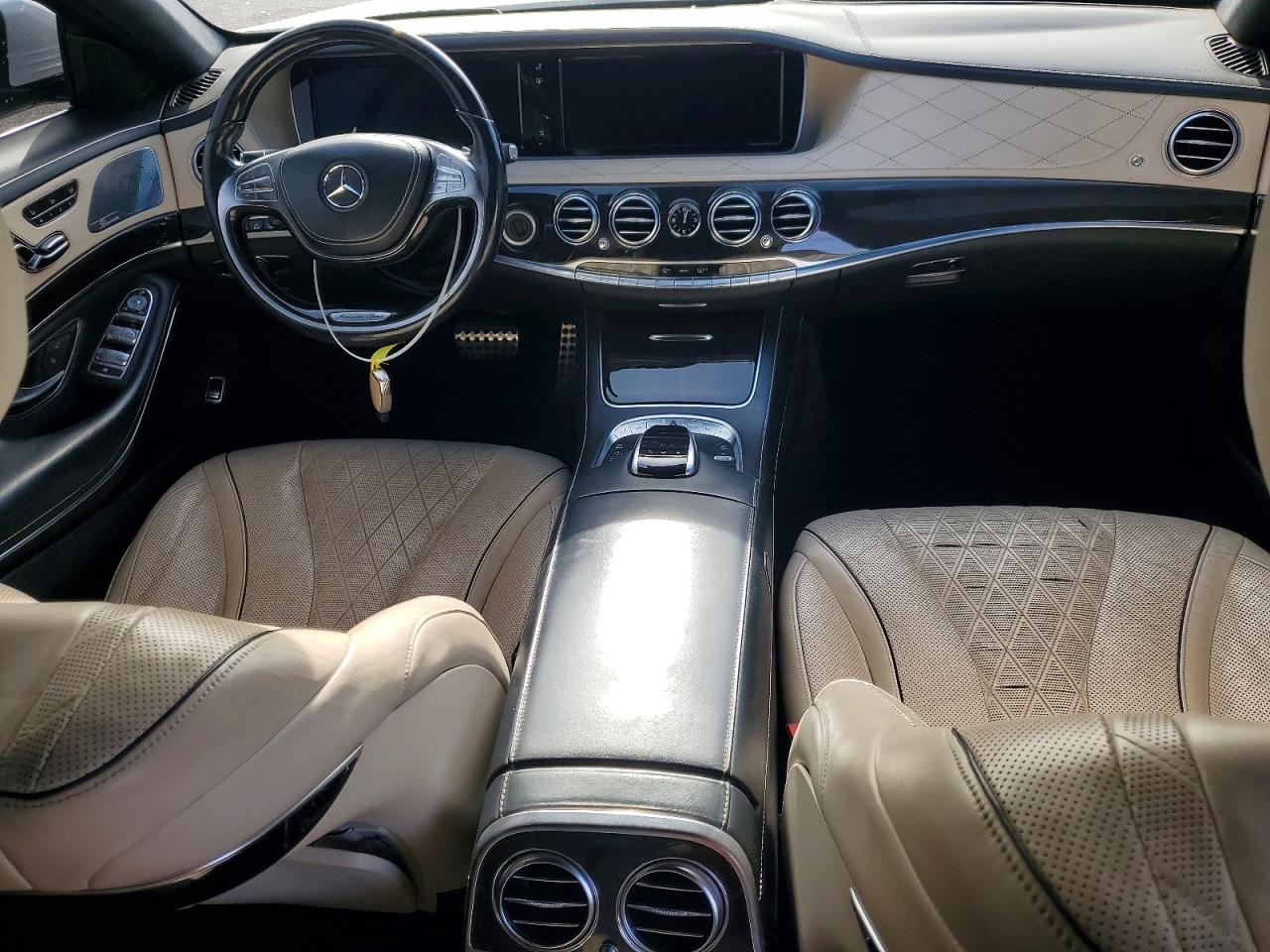 Mercedes-Benz S-Class 550