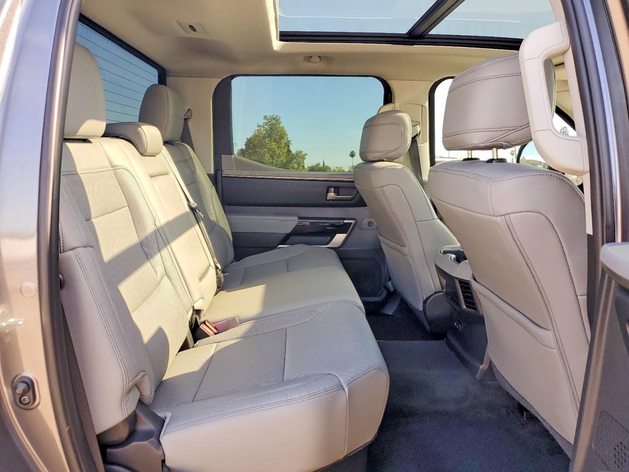 Toyota Tundra Limited Hv