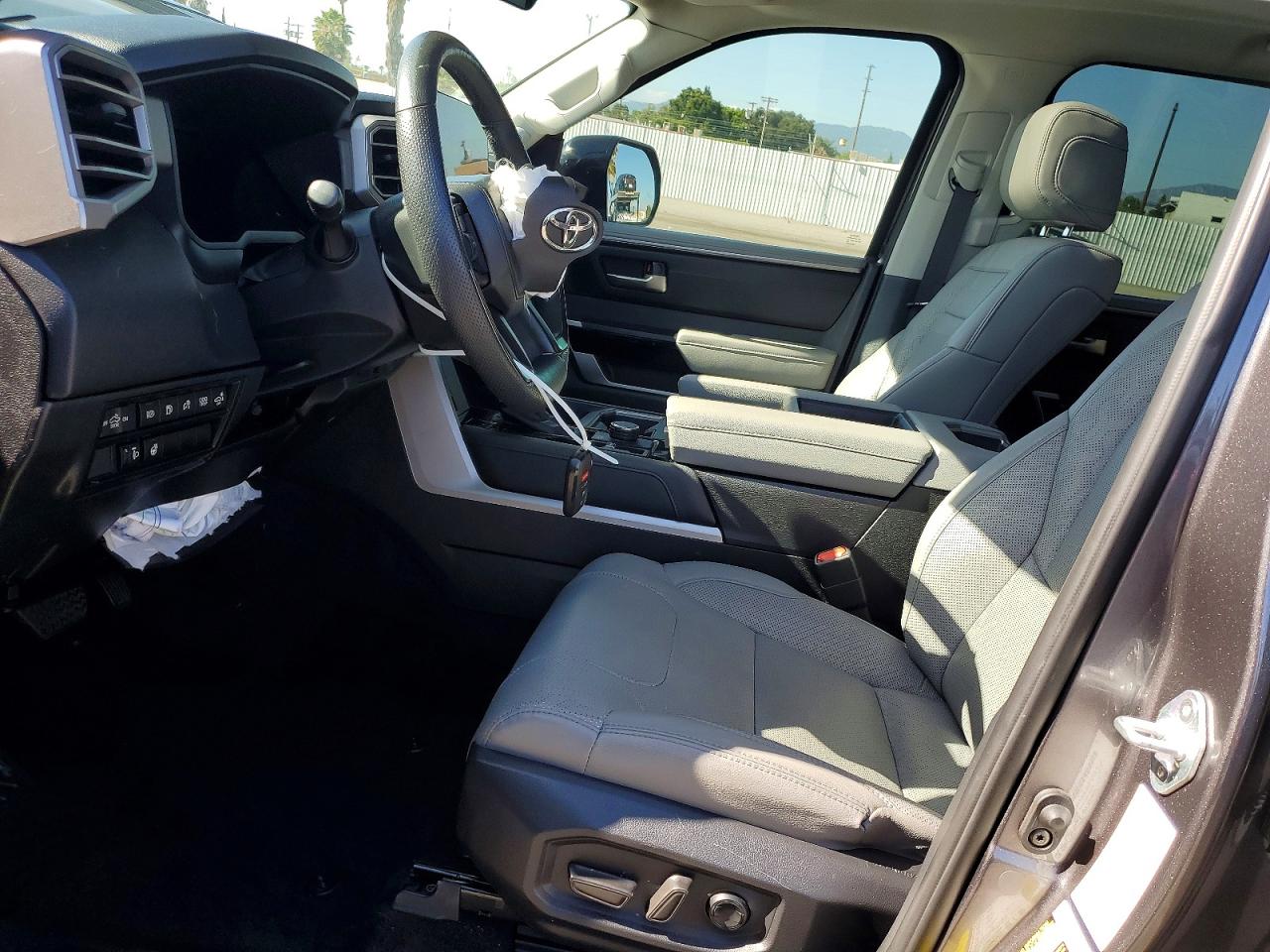 Toyota Tundra Limited Hv