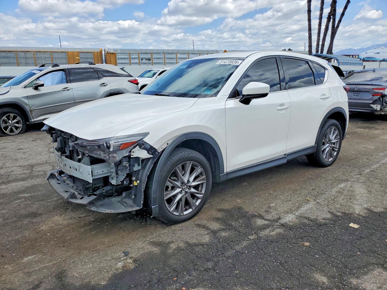 Salvage Mazda Cx Image