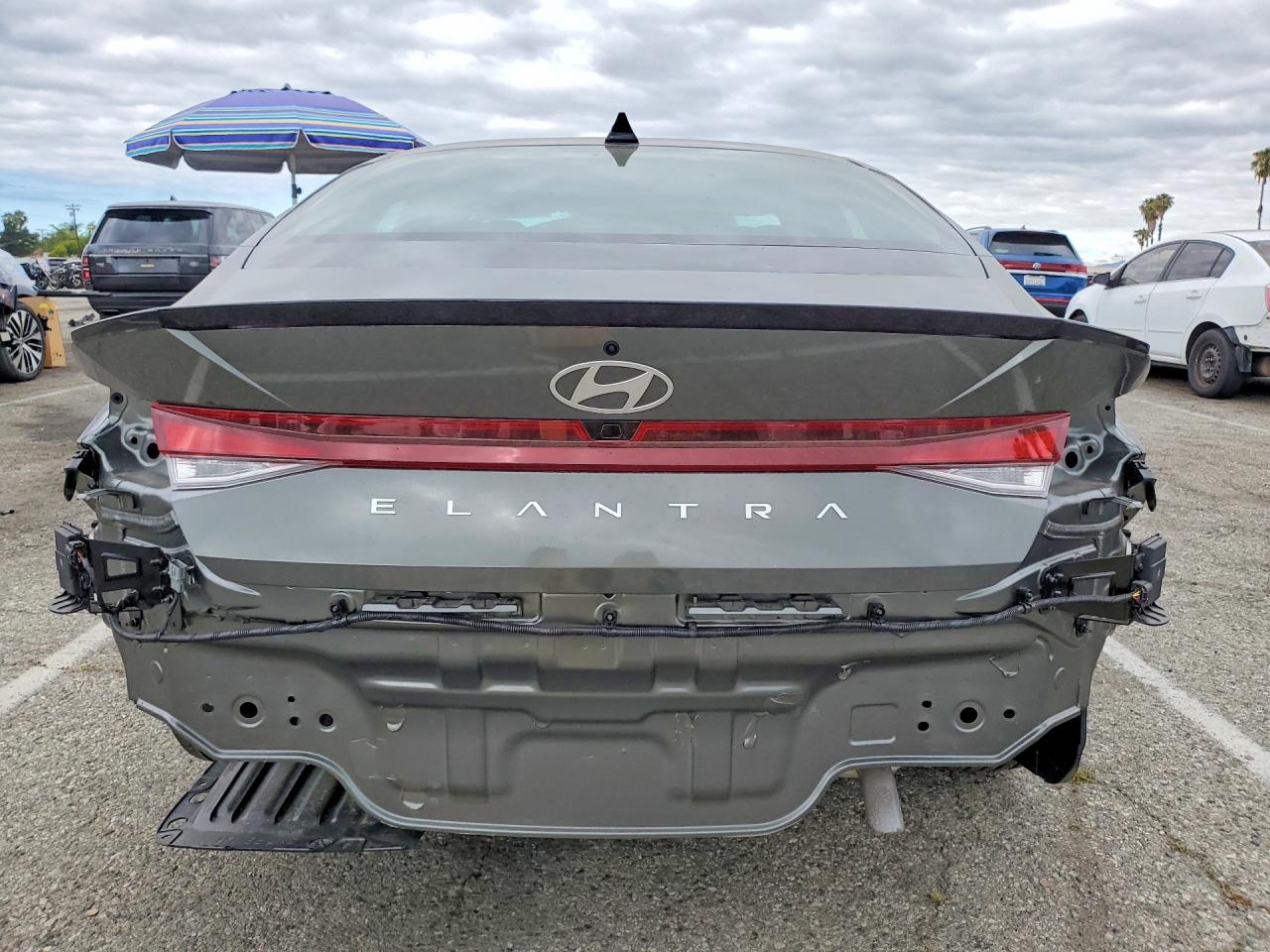 Hyundai ELANTRA Sel Sport