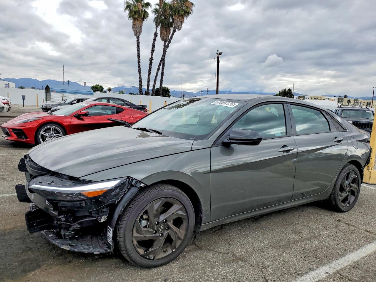 Salvage Hyundai ELANTRA Image
