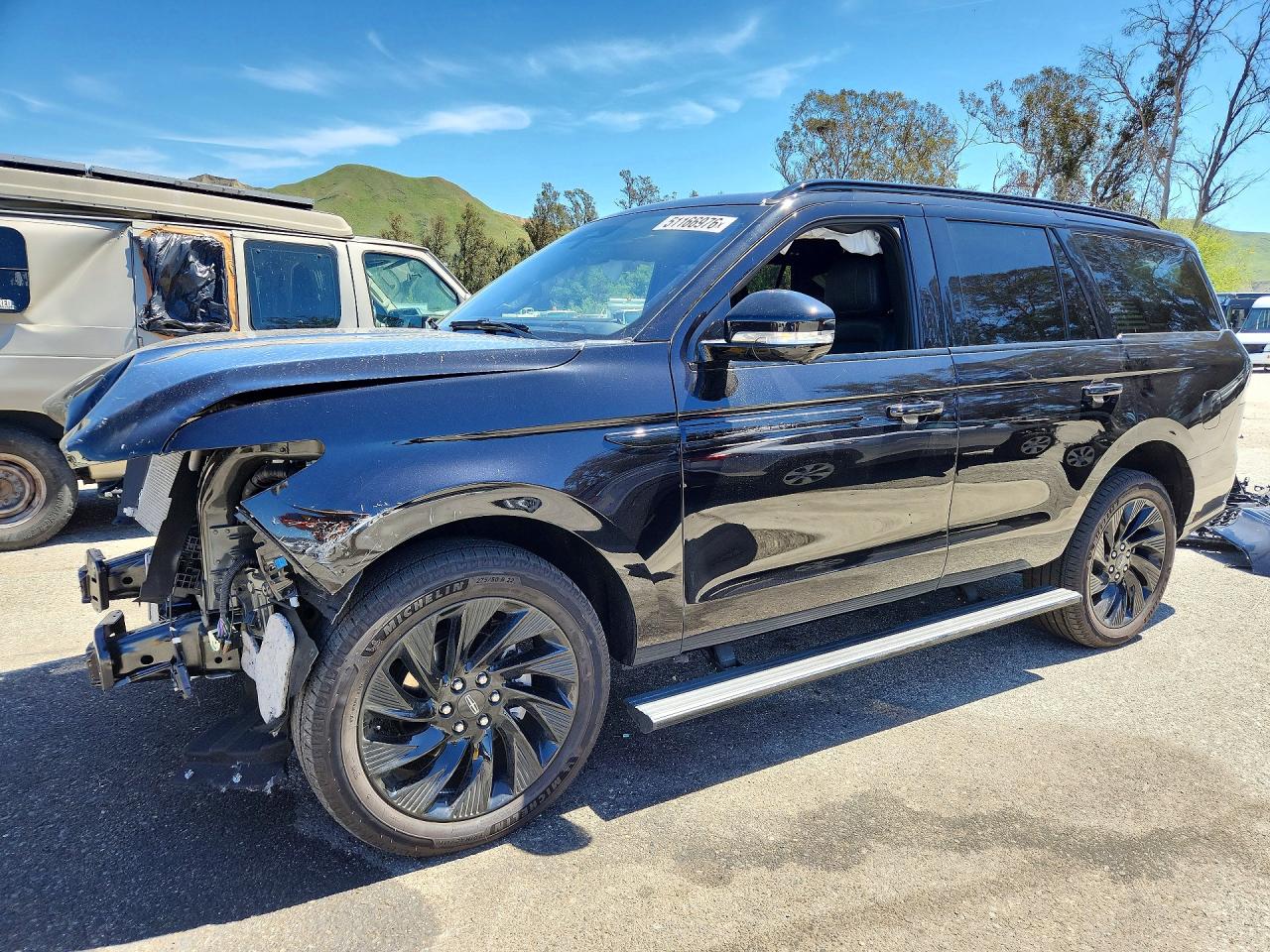 Salvage Lincoln Navigator Image