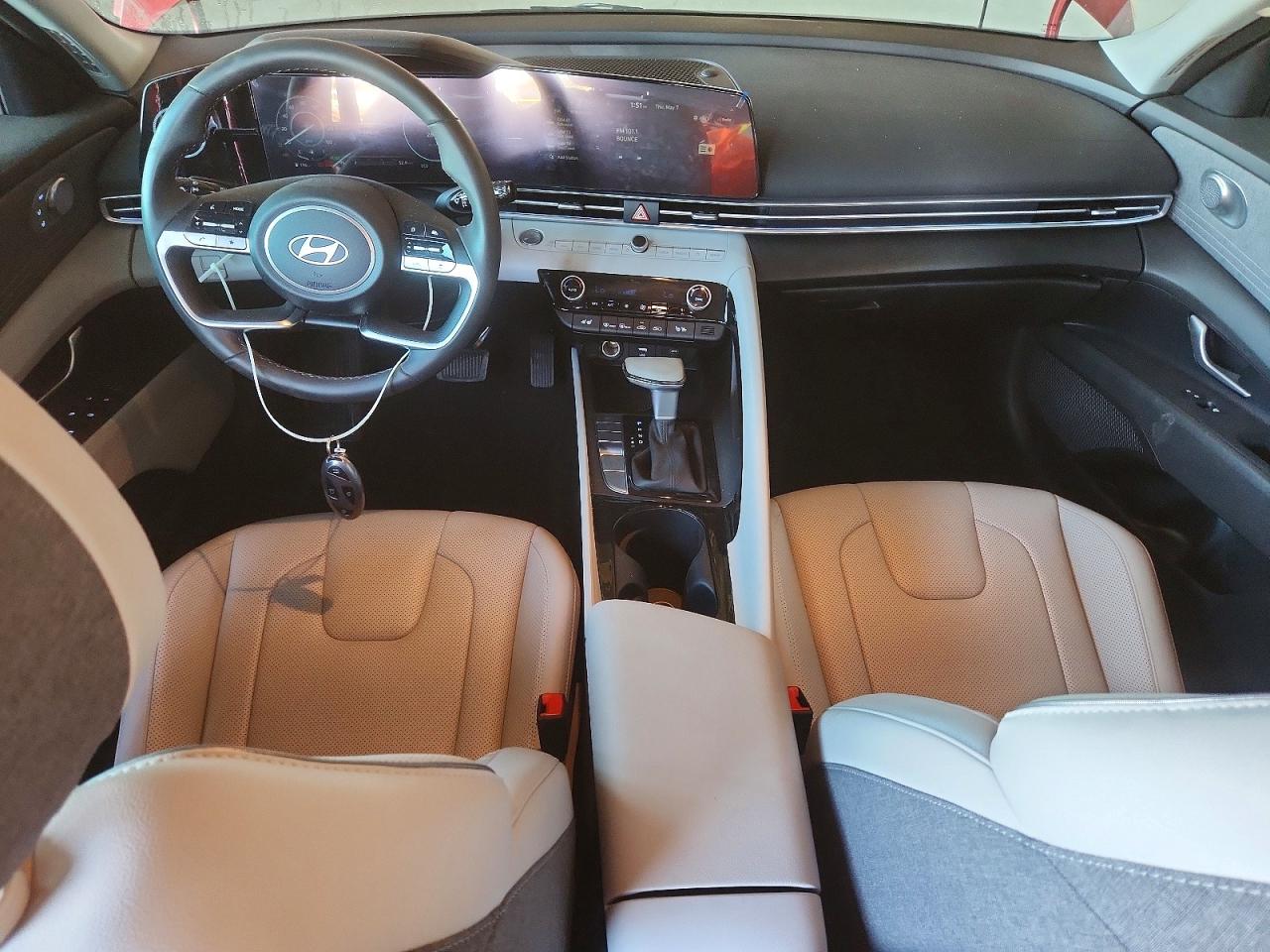 Hyundai ELANTRA Limited