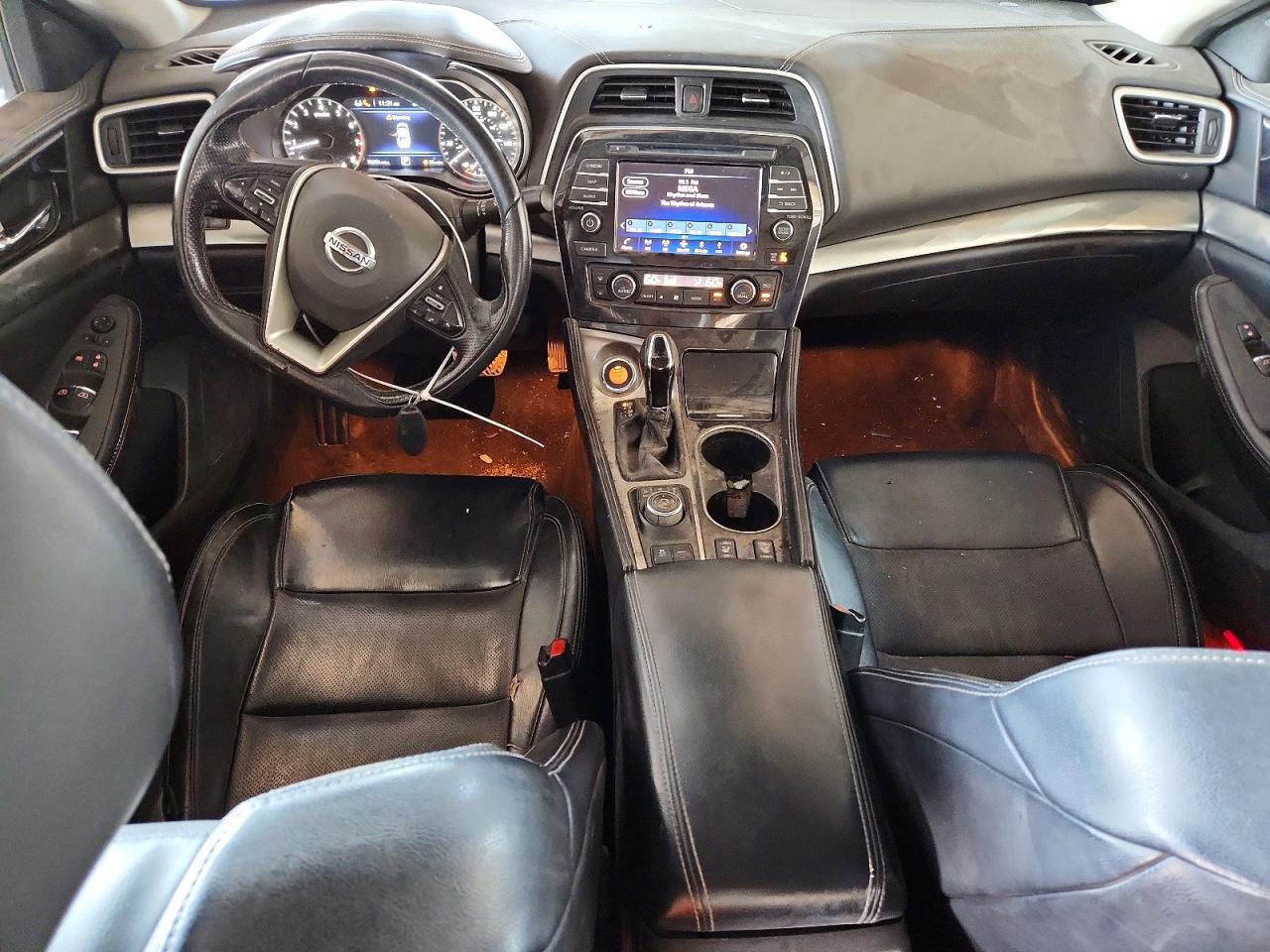 Nissan Maxima Sv
