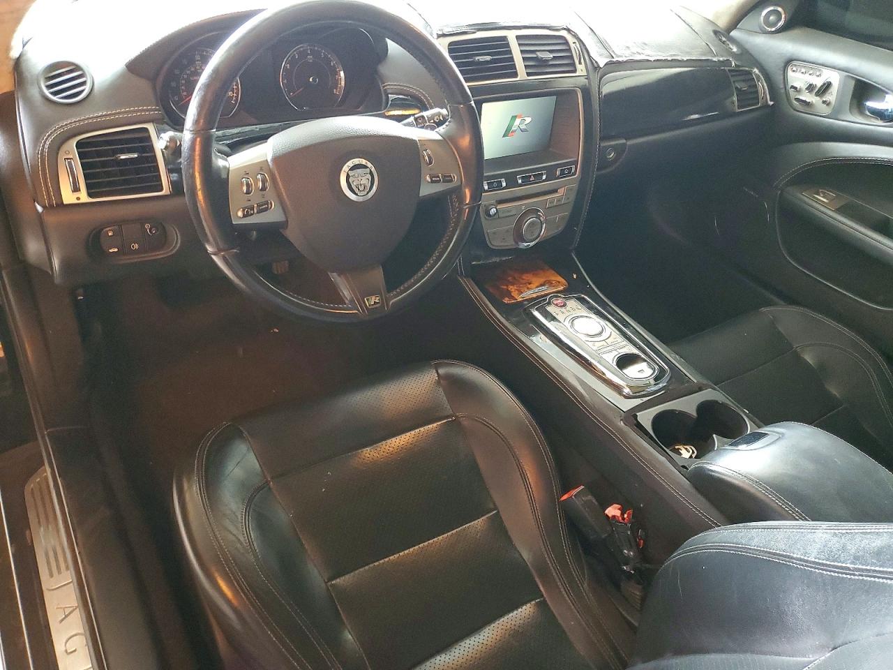 Jaguar XKR