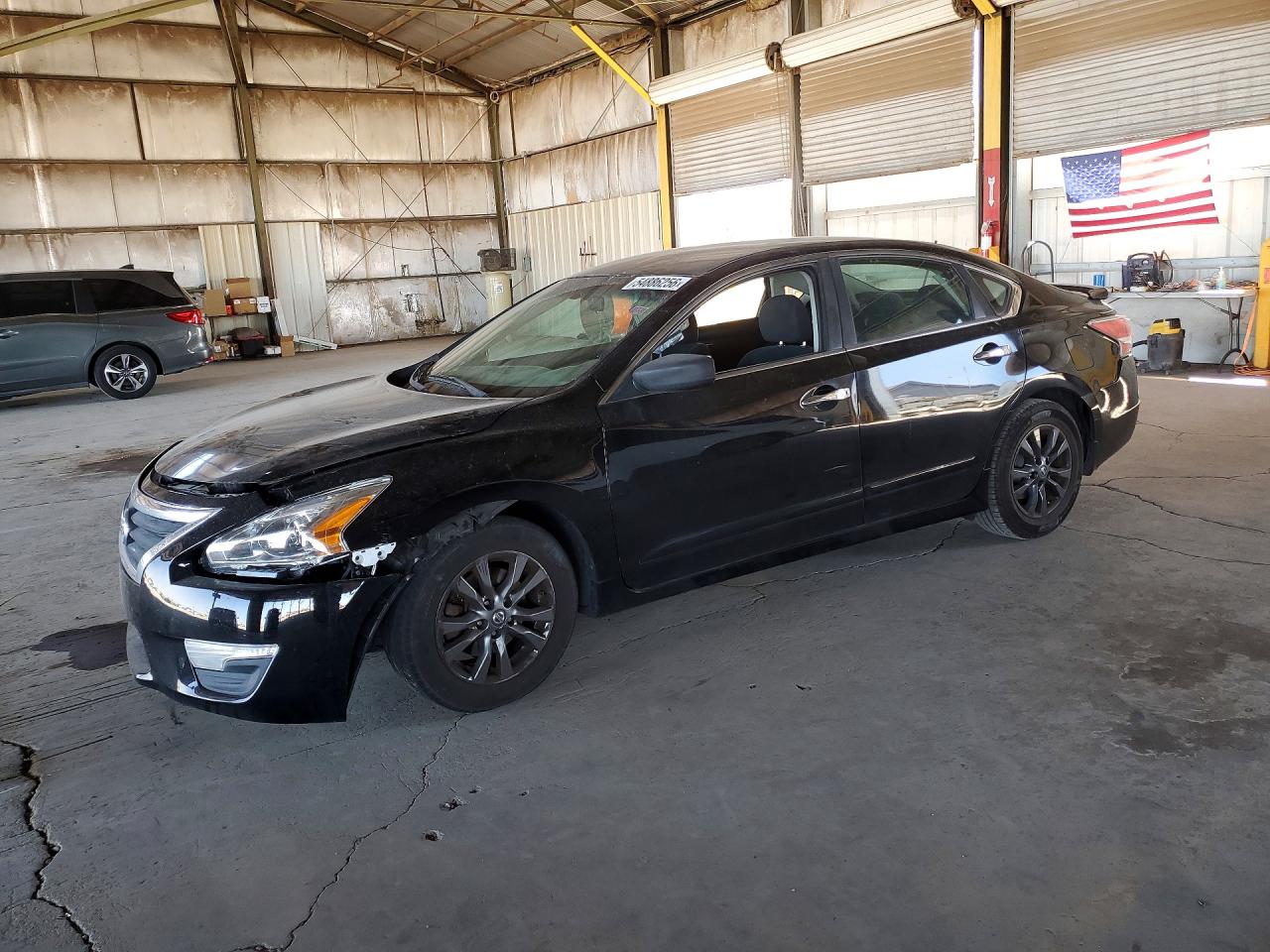 Salvage Nissan Altima Image