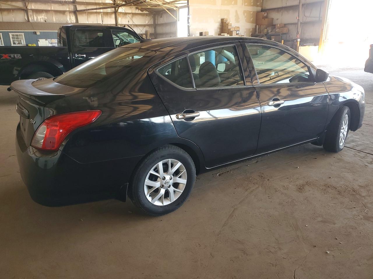 Nissan Versa 1.6 S