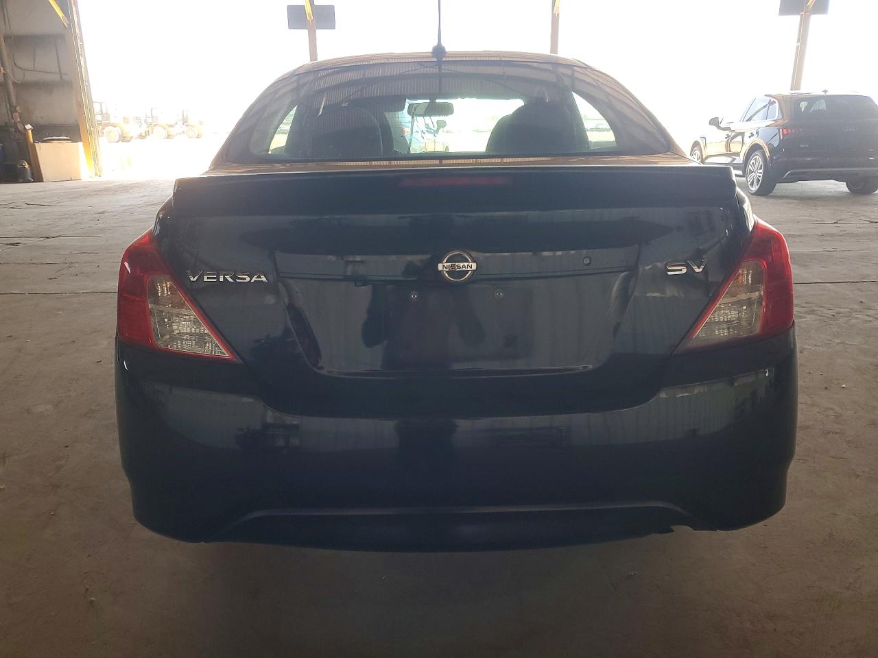 Nissan Versa 1.6 S