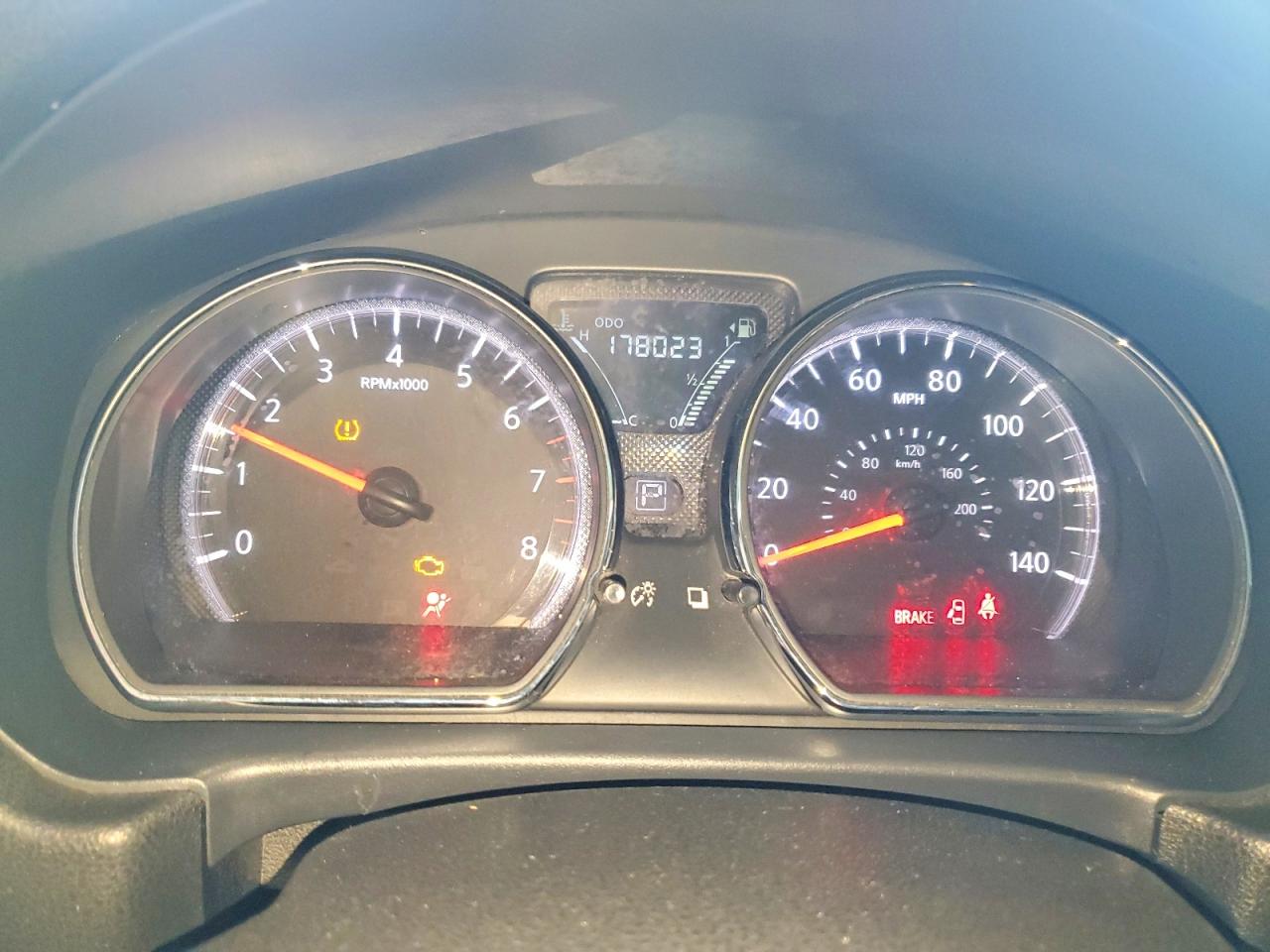 Nissan Versa 1.6 S