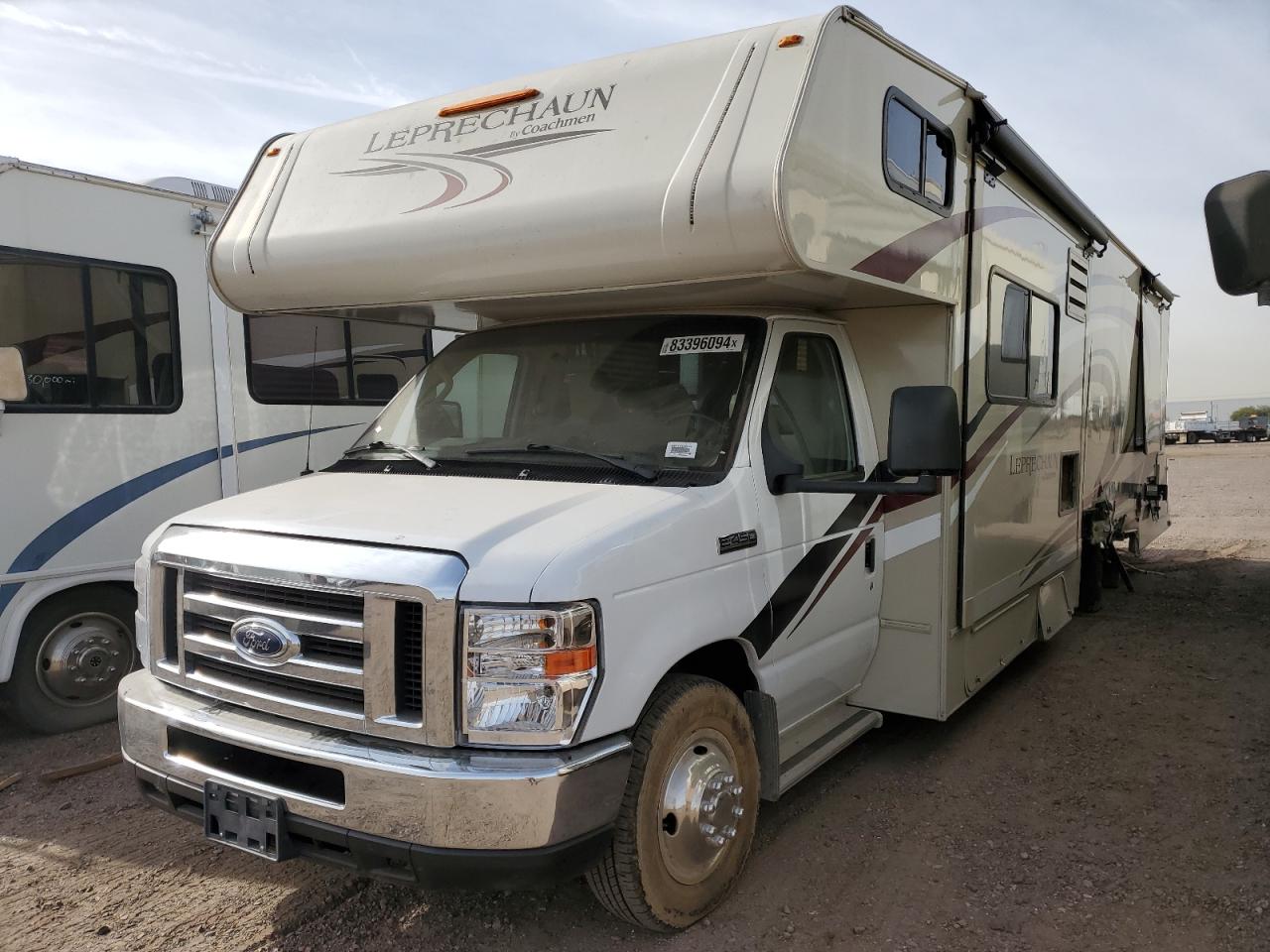 Ford Econoline E450 Super Duty Cutaway Van