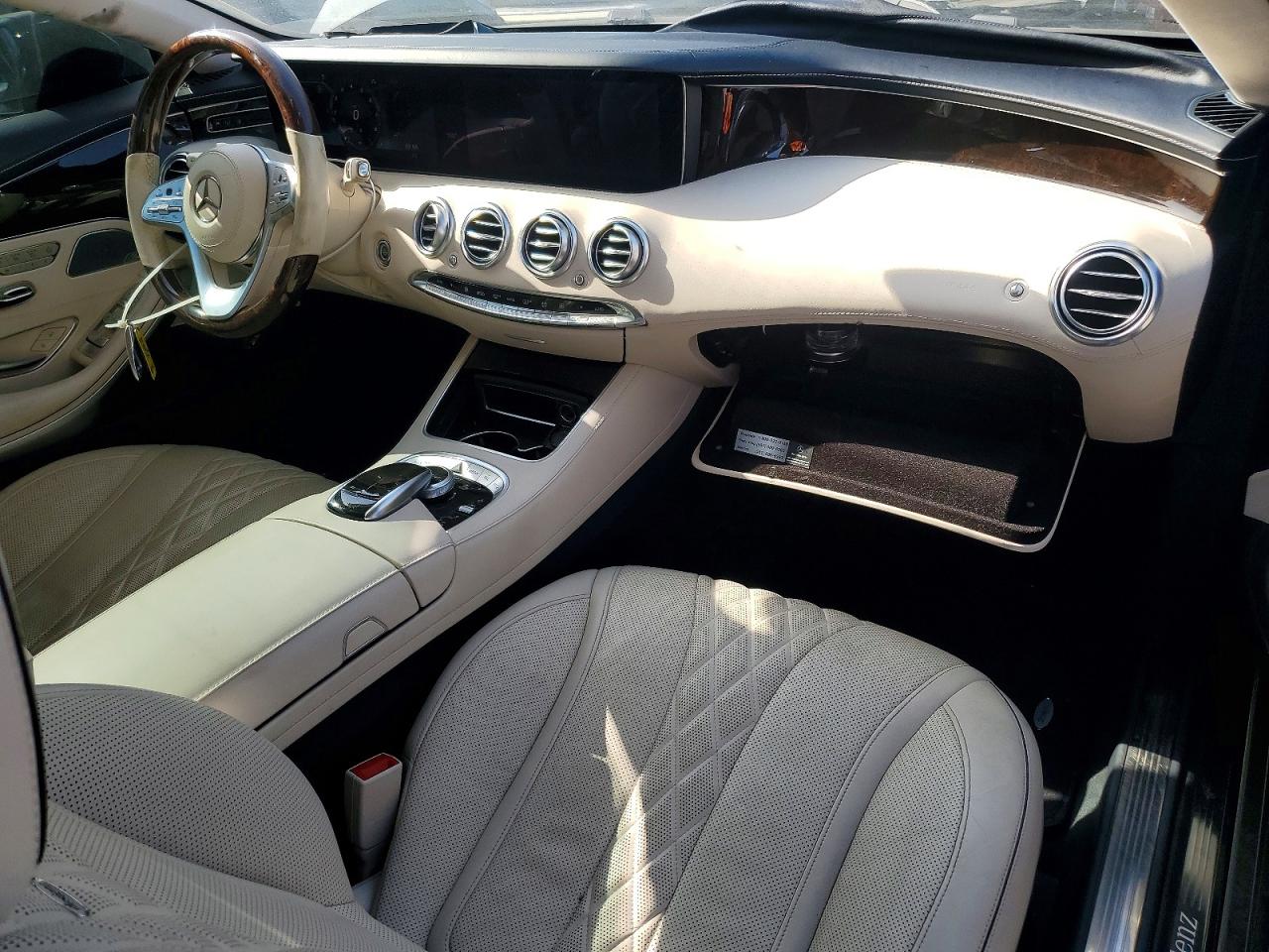 Mercedes-Benz S-Class 560