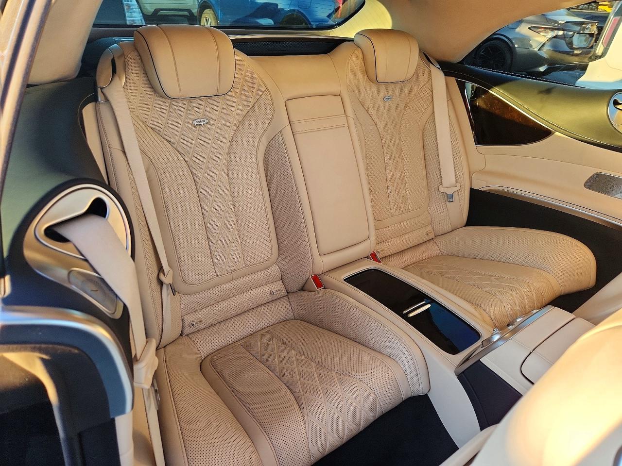 Mercedes-Benz S-Class 560