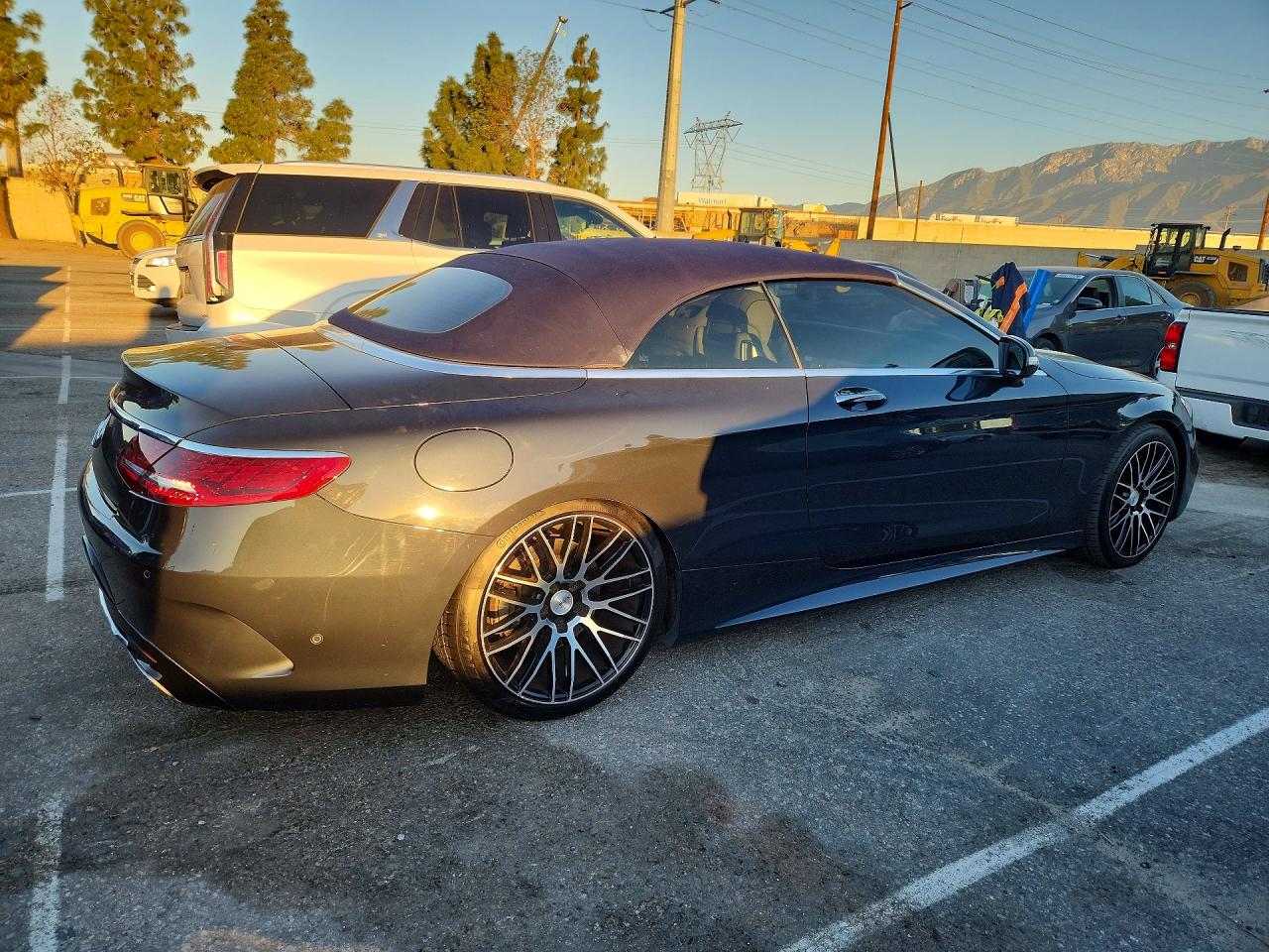 Mercedes-Benz S-Class 560