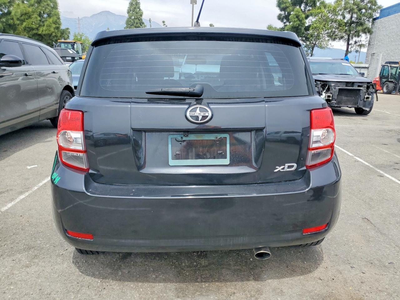 Scion xD Base