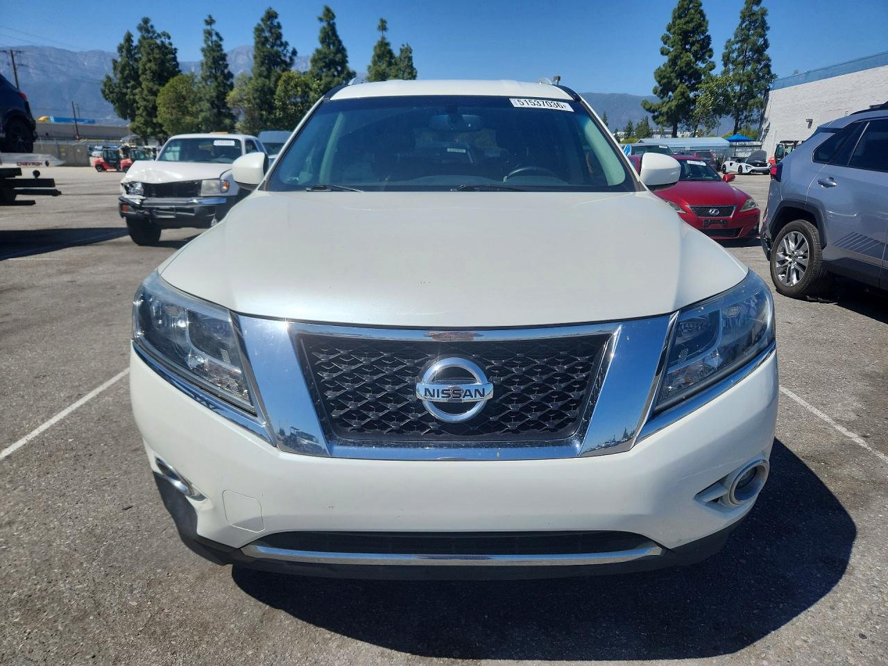 Nissan Pathfinder Sv