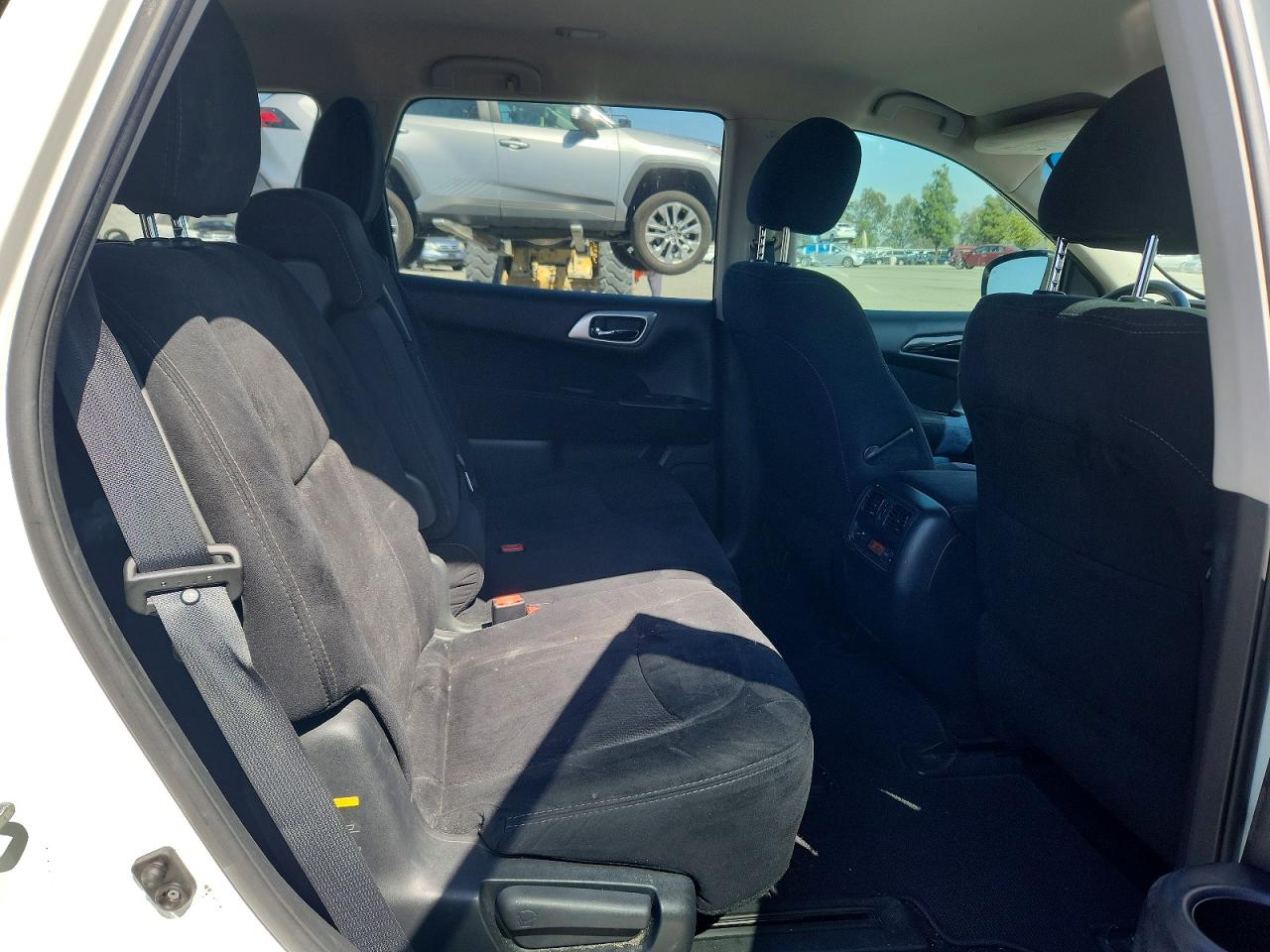 Nissan Pathfinder Sv