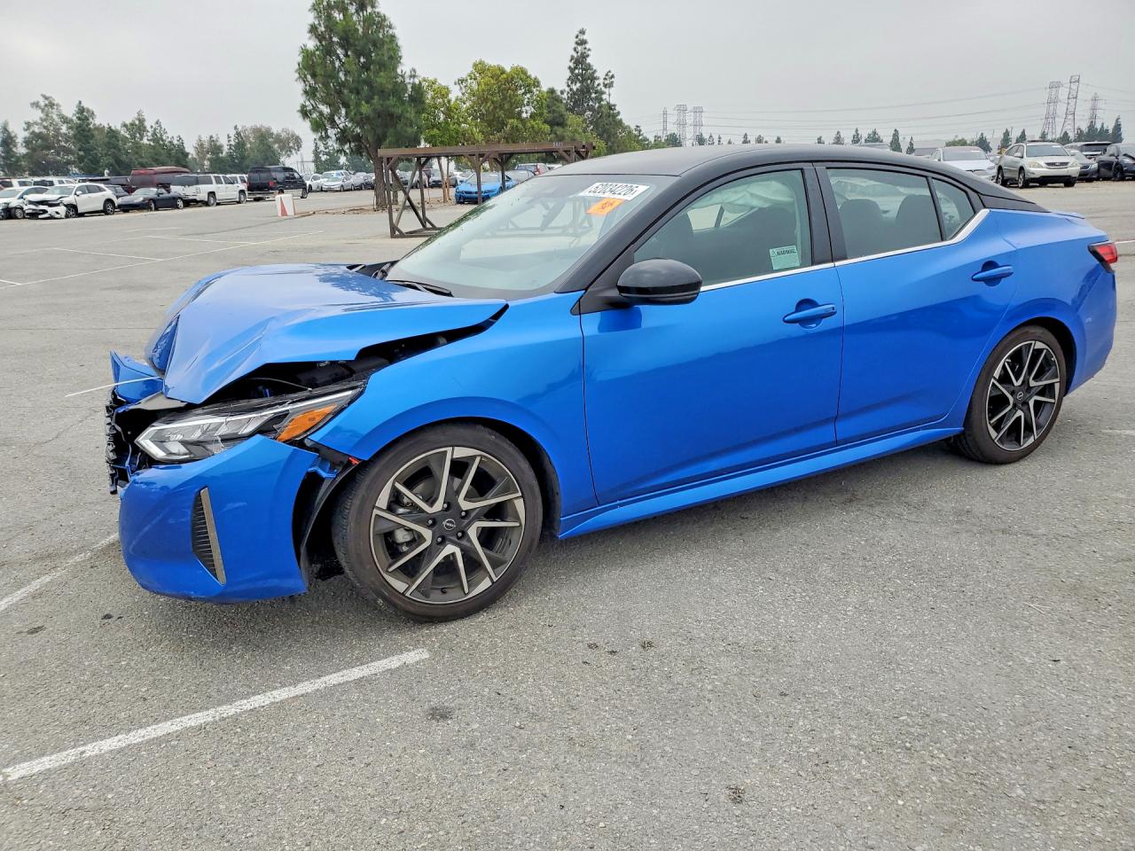 Salvage Nissan Sentra Image