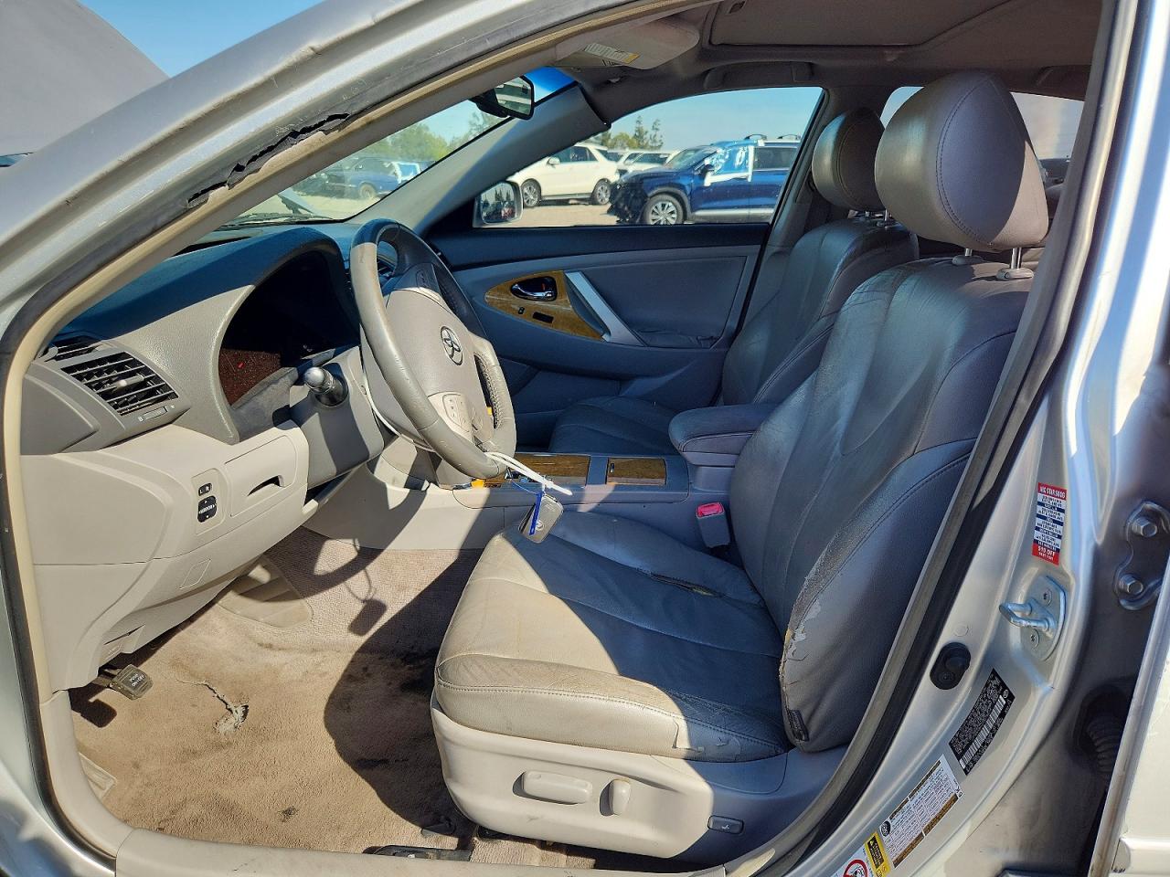 Toyota Camry Xle V6