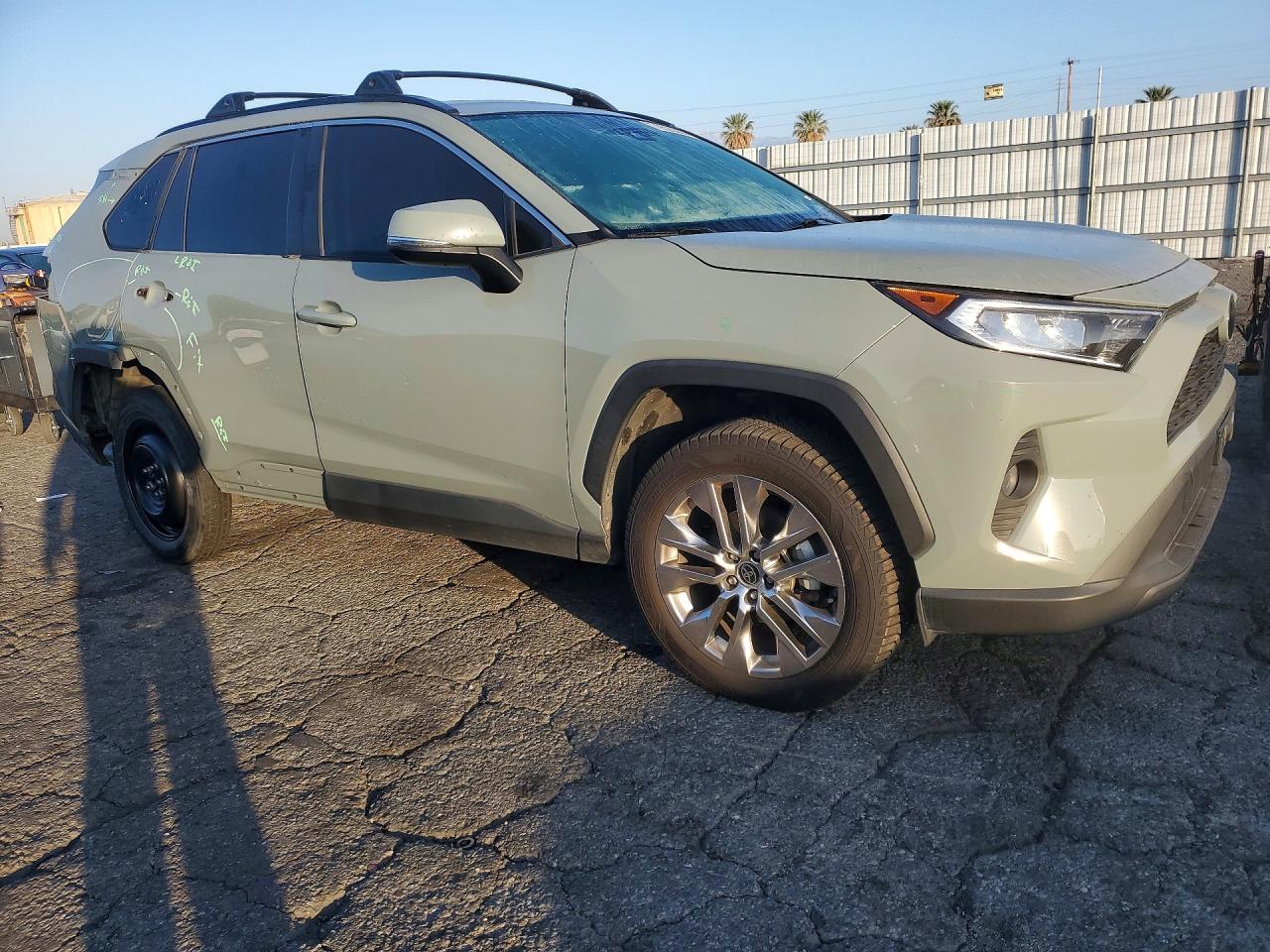 Toyota RAV4 Xle Premium