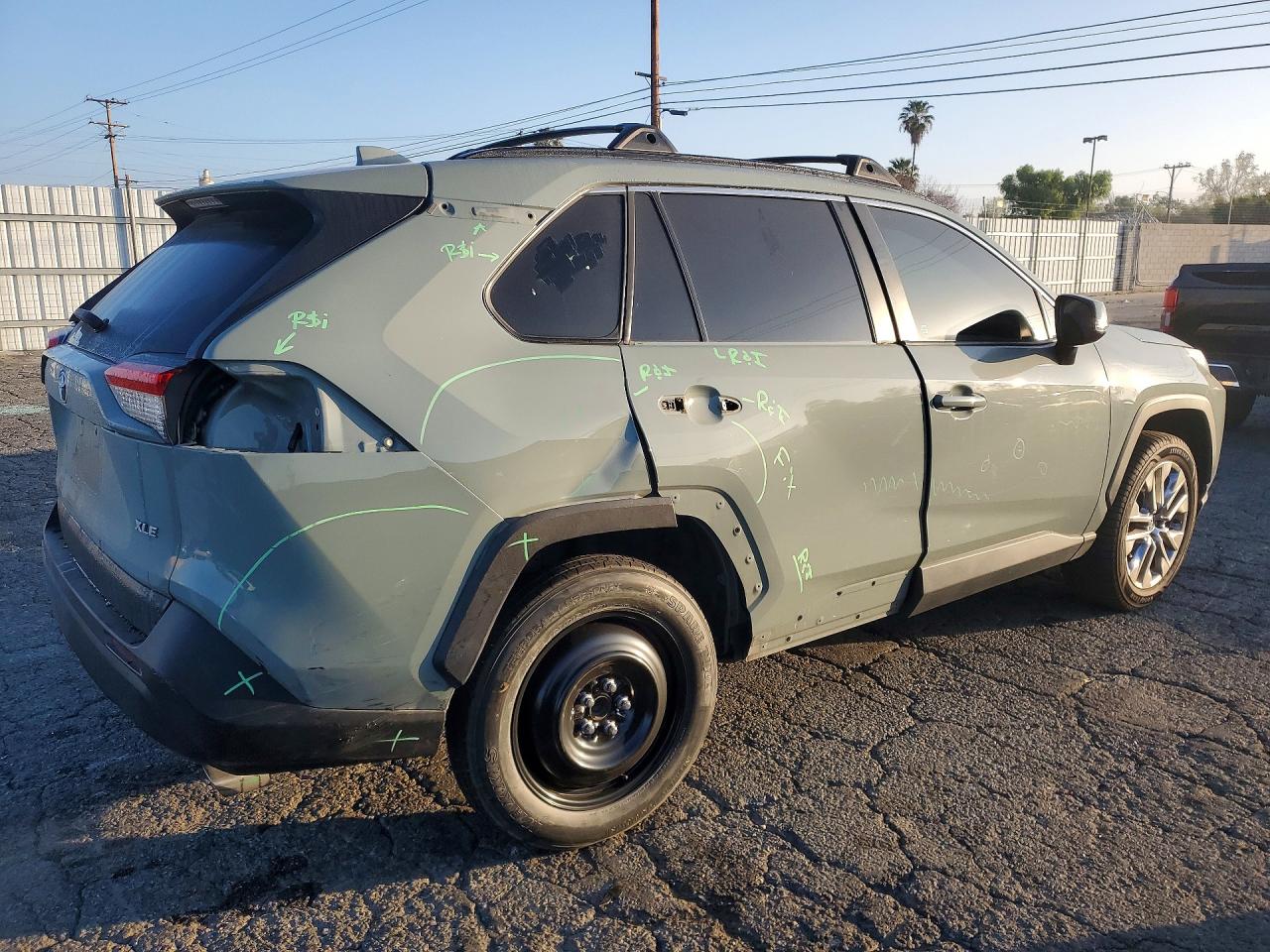 Toyota RAV4 Xle Premium