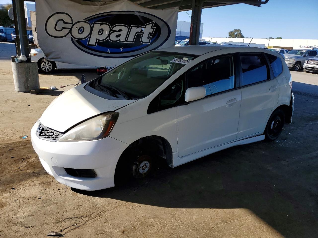 Salvage Honda Fit Image