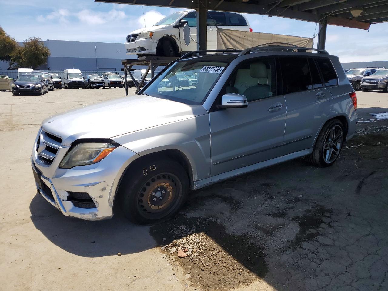 Salvage Mercedes-Benz GLK Image