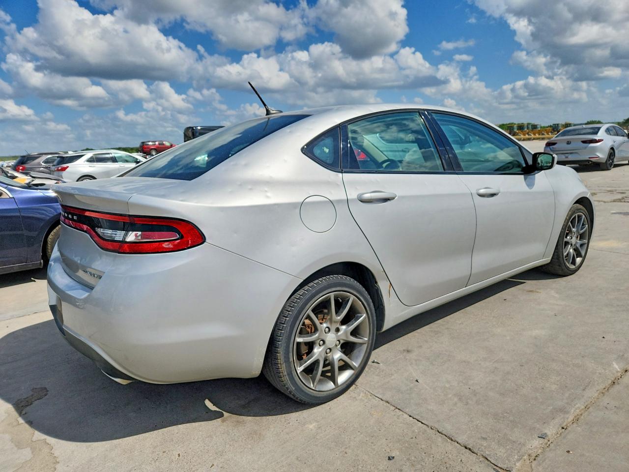 Dodge Dart Sxt