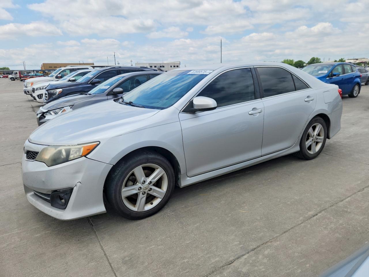 Salvage Toyota Camry Image