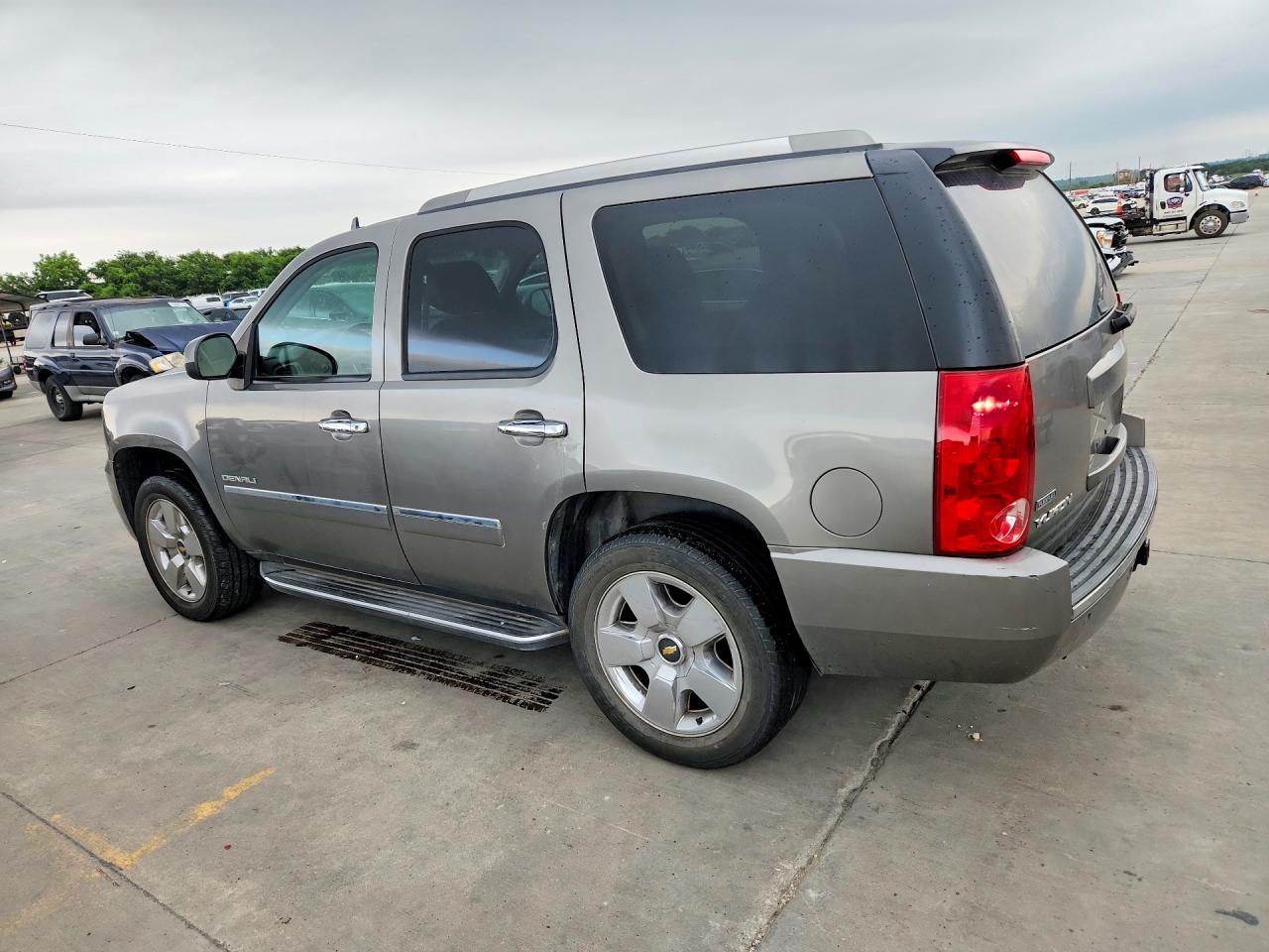 GMC Yukon Denali
